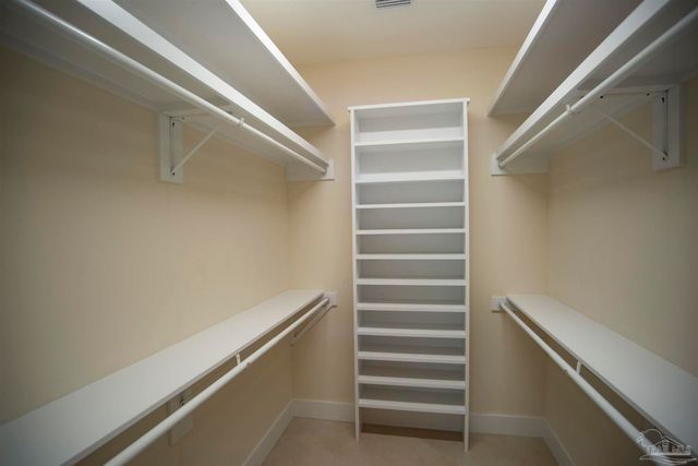 5877 Moors Oaks Dr, Milton, FL 32583