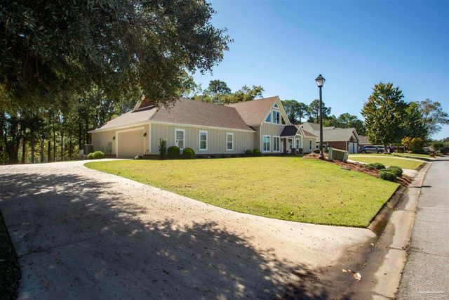 5877 Moors Oaks Dr, Milton, FL 32583