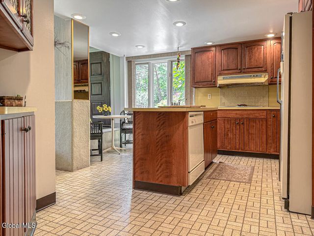 4474 Lake Shore Drive, Bolton, NY 12824