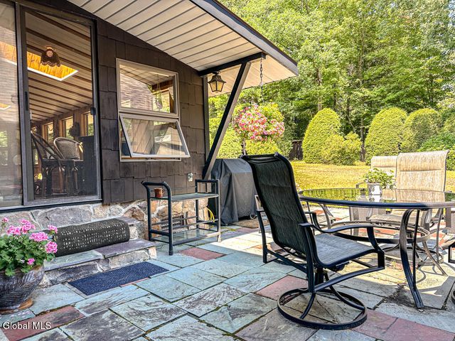 4474 Lake Shore Drive, Bolton, NY 12824