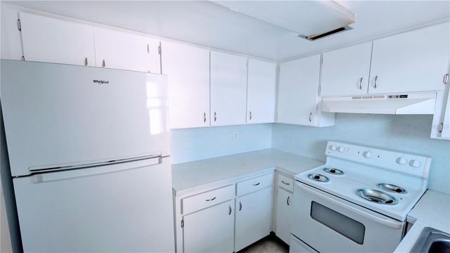 5245 AMULET DRIVE 204, New Port Richey, FL 34652