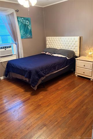 187 N Fulton Avenue, Lindenhurst, NY 11757