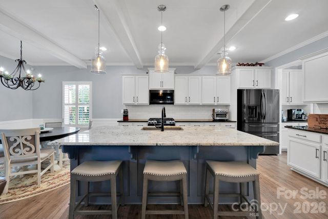 6129 Hawk View Road, Waxhaw, NC 28173