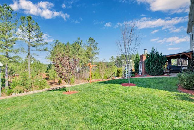 6129 Hawk View Road, Waxhaw, NC 28173
