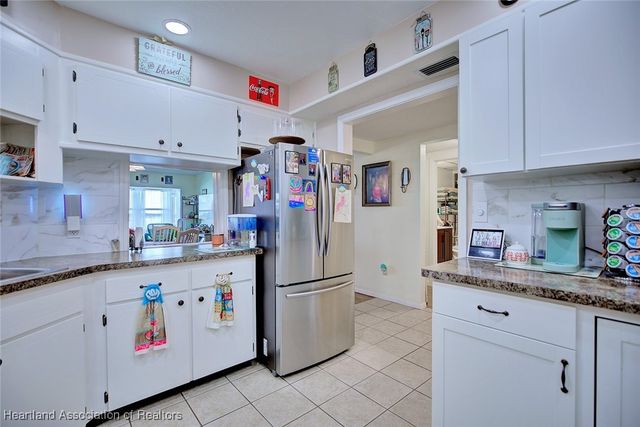 400 Lake Clay Drive S, Lake Placid, FL 33852