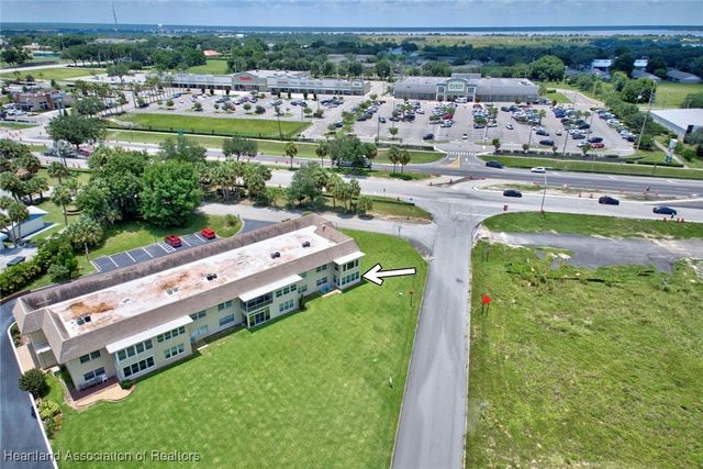 400 Lake Clay Drive S, Lake Placid, FL 33852