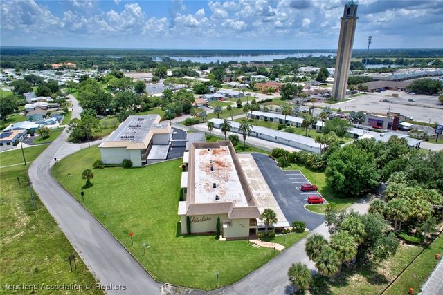 400 Lake Clay Drive S, Lake Placid, FL 33852