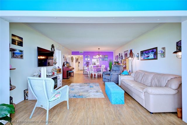 400 Lake Clay Drive S, Lake Placid, FL 33852