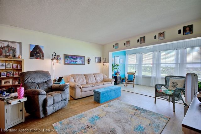 400 Lake Clay Drive S, Lake Placid, FL 33852