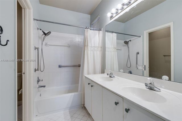 1280 Majesty Ter, Weston, FL 33327