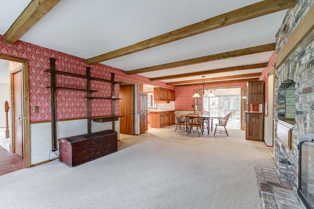 1721 Rhode Island Avenue N, Golden Valley, MN 55427