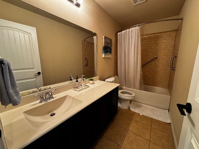 101 Holly Street, Waxahachie, TX 75165