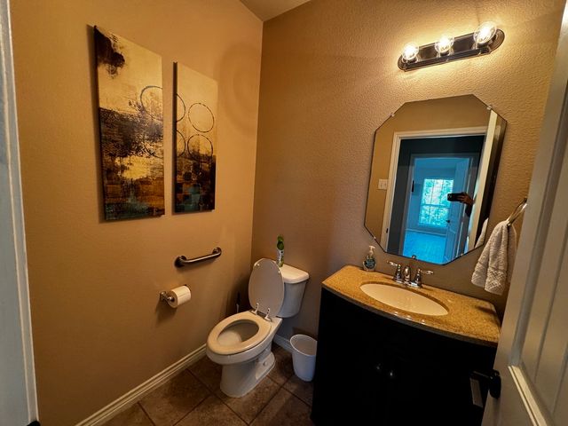 101 Holly Street, Waxahachie, TX 75165