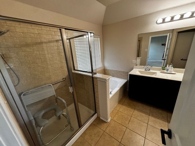 101 Holly Street, Waxahachie, TX 75165
