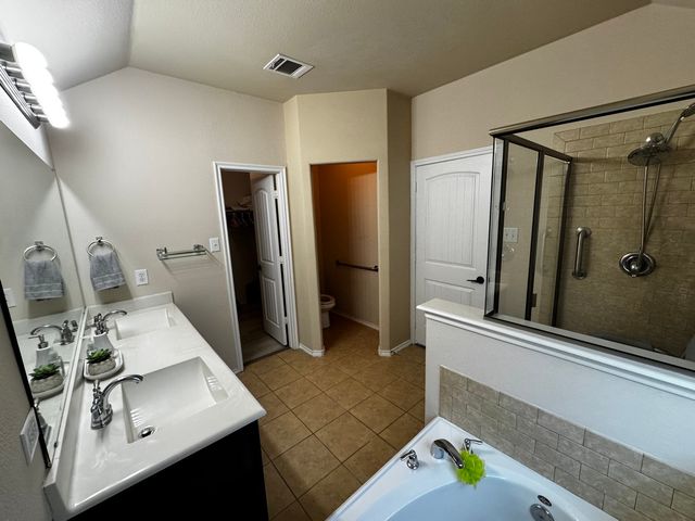 101 Holly Street, Waxahachie, TX 75165