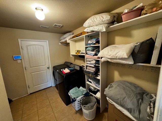 101 Holly Street, Waxahachie, TX 75165
