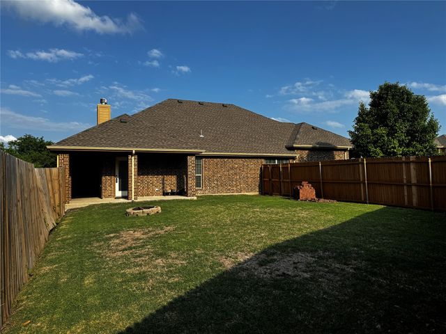 101 Holly Street, Waxahachie, TX 75165