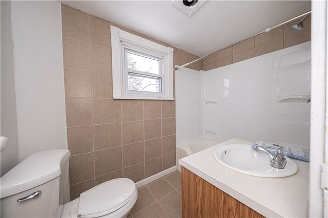 115 Freeport ST, Delmont, PA 15626