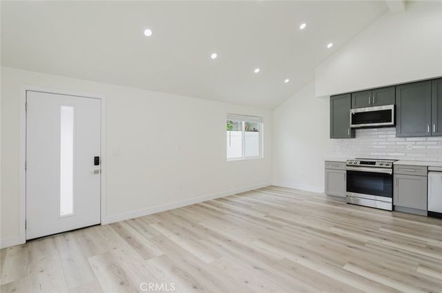516 South Street A, Glendale, CA 91202