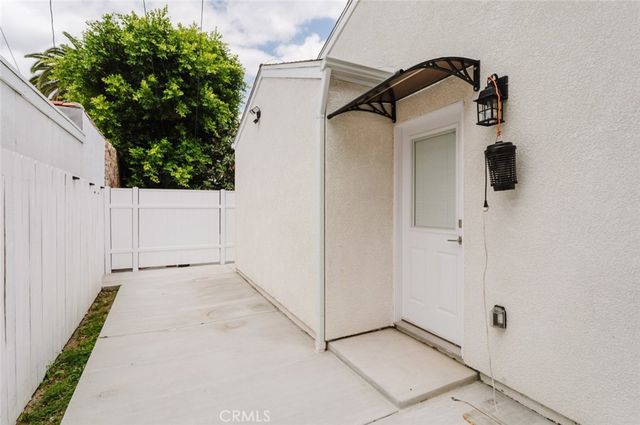 516 South Street A, Glendale, CA 91202