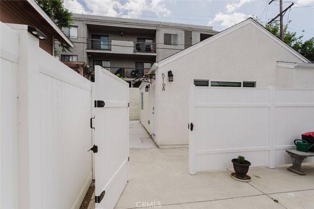 516 South Street A, Glendale, CA 91202