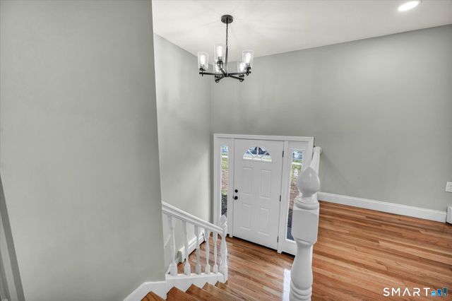 84 Raffia Road, Enfield, CT 06082