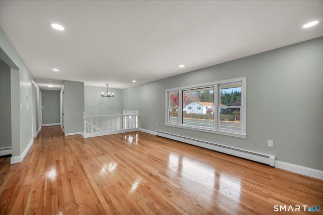 84 Raffia Road, Enfield, CT 06082