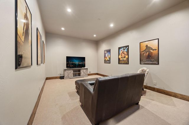 303 Yaupon DR, Spicewood, TX 78669