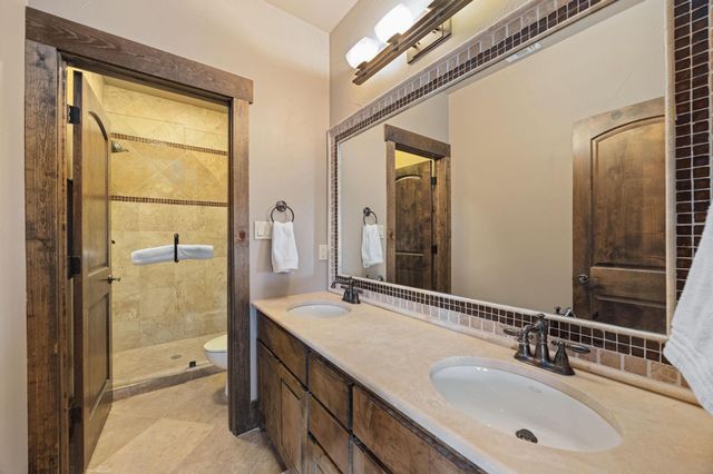 303 Yaupon DR, Spicewood, TX 78669