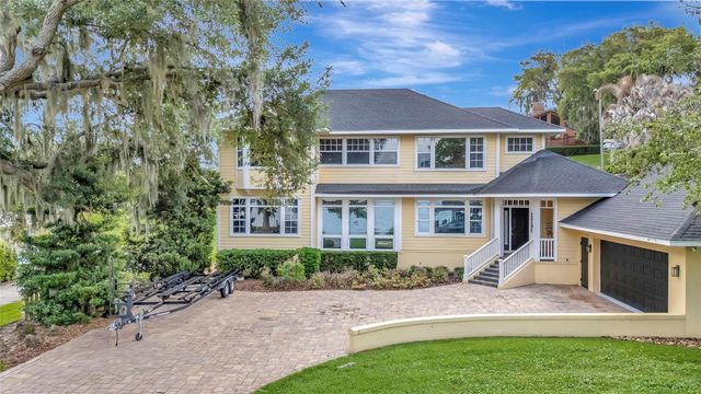 1215 LAKESHORE DRIVE, Eustis, FL 32726