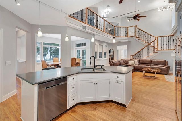 1215 LAKESHORE DRIVE, Eustis, FL 32726