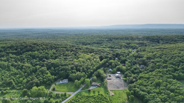 5 Truncali Drive, Marlboro, NY 12542