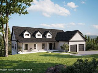 5 Truncali Drive, Marlboro, NY 12542