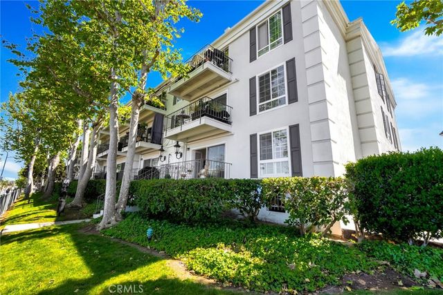 300 Cagney Lane 101, Newport Beach, CA 92663