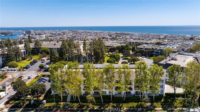300 Cagney Lane 101, Newport Beach, CA 92663