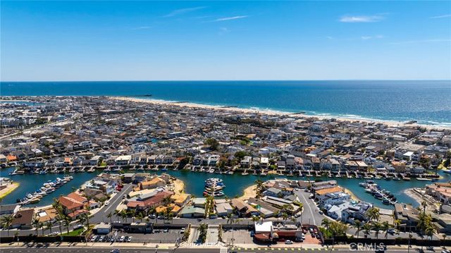 300 Cagney Lane 101, Newport Beach, CA 92663