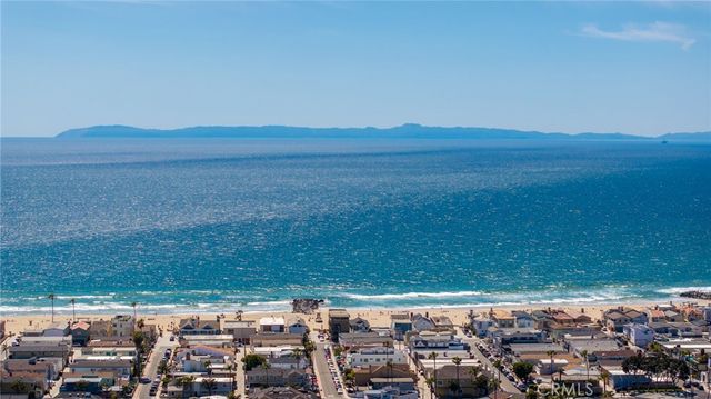 300 Cagney Lane 101, Newport Beach, CA 92663