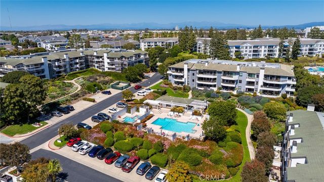 300 Cagney Lane 101, Newport Beach, CA 92663