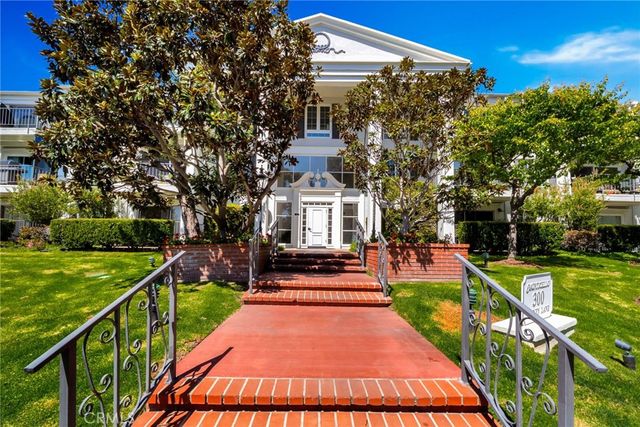300 Cagney Lane 101, Newport Beach, CA 92663