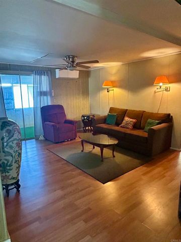 2280 E Valley Pkwy 43, Escondido, CA 92027