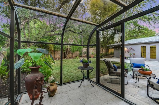 7101 Sungate DR, Austin, TX 78731