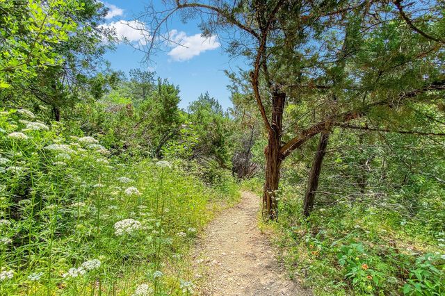 7101 Sungate DR, Austin, TX 78731