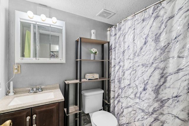 101 Old Ferry Road 12B, Shalimar, FL 32579