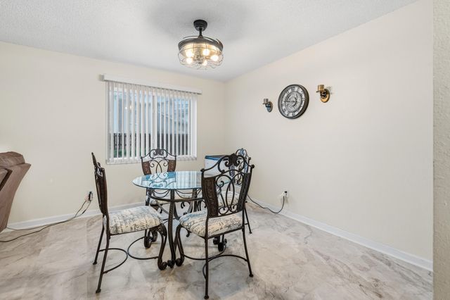 101 Old Ferry Road 12B, Shalimar, FL 32579