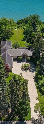 6320 N Lake DRIVE, Whitefish Bay, WI 53217