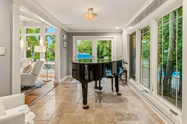 6320 N Lake DRIVE, Whitefish Bay, WI 53217