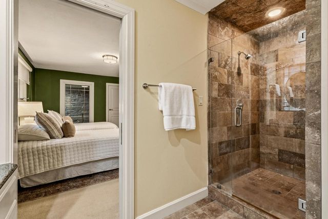 6320 N Lake DRIVE, Whitefish Bay, WI 53217