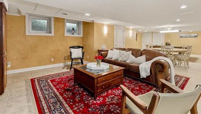 6320 N Lake DRIVE, Whitefish Bay, WI 53217