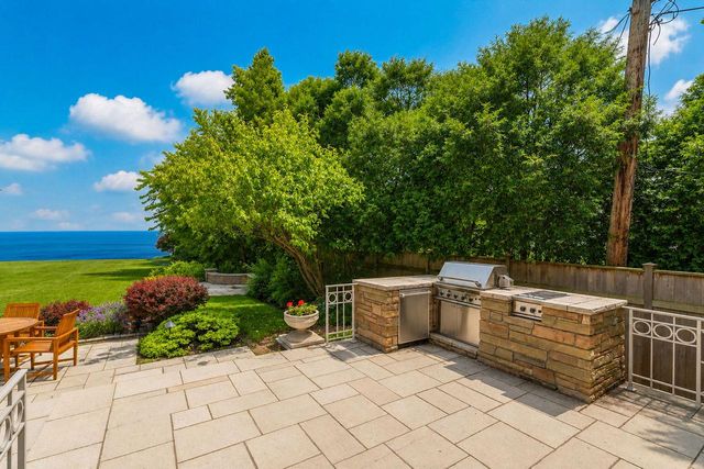 6320 N Lake DRIVE, Whitefish Bay, WI 53217