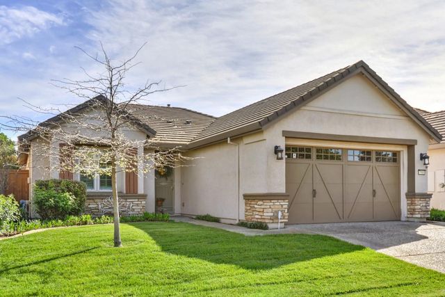 7560 Chatsworth Cir, Elk Grove, CA 95757
